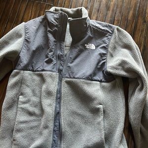 Boys large 14/16 North Face Fleece Jacket